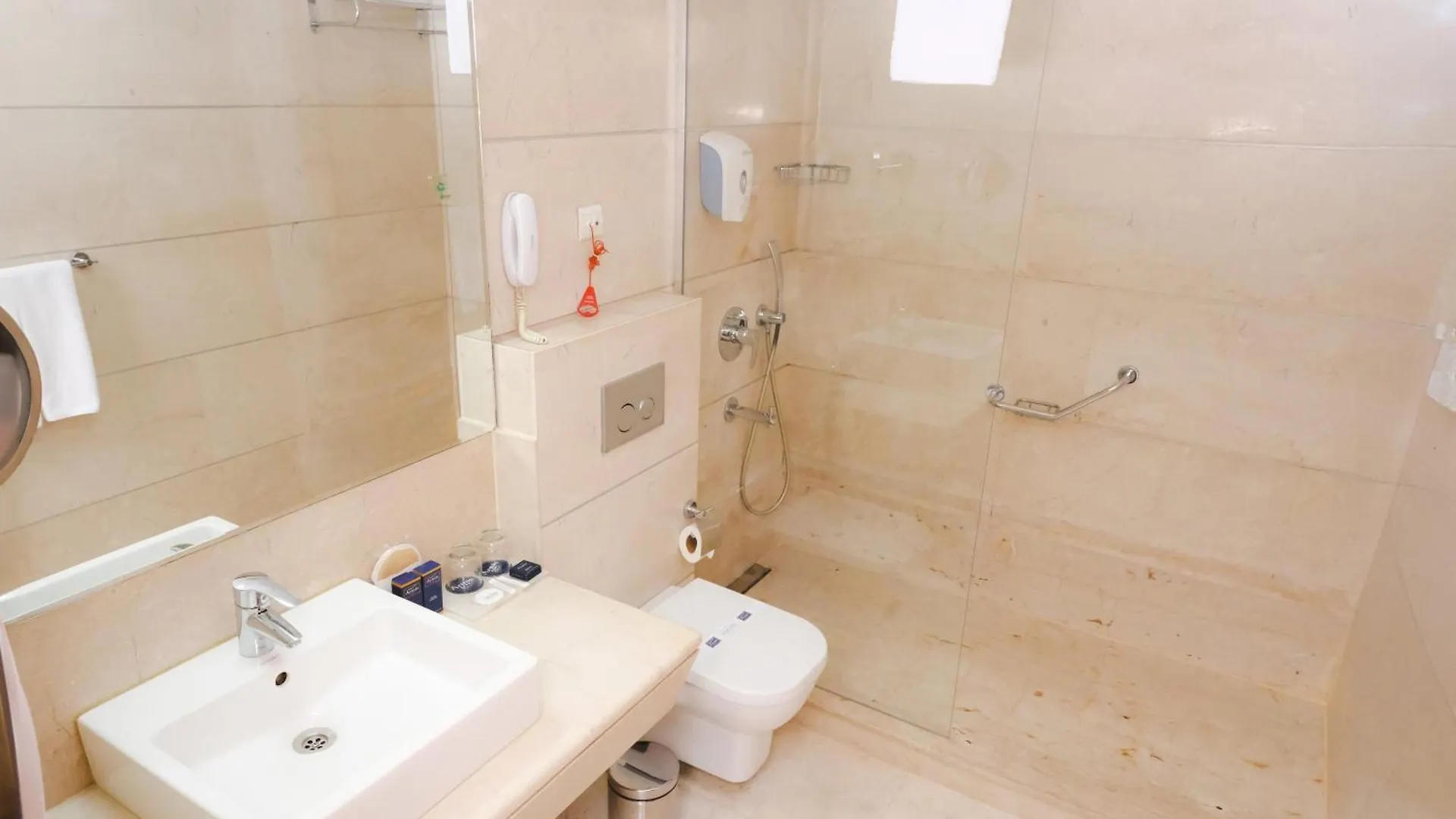 Armis Hotel İzmir